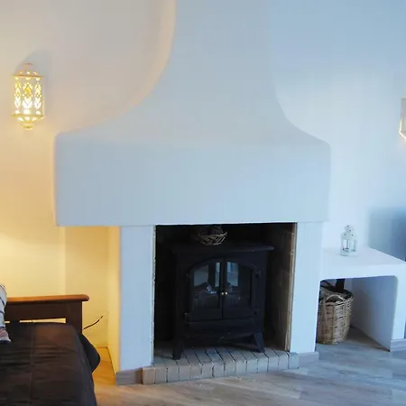 Chimney House Apartment